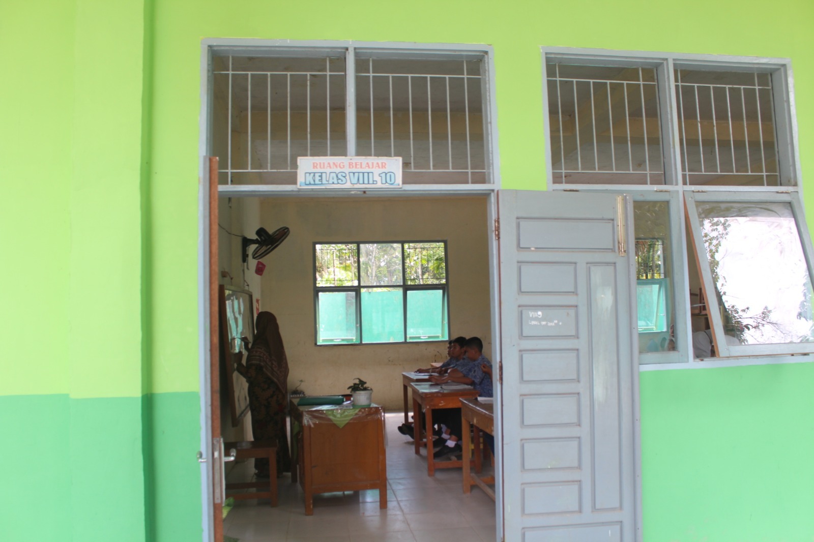 kelas 8.10